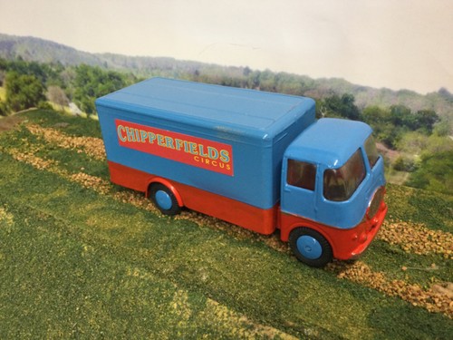 Corgi chipperfield circus erf - chipperfield,