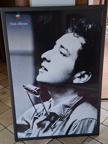 Bob dylan apple - -,