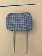 Mercedes-Benz W124 220TE Kombi Kopfstütze Karostoff  grau hinten  