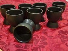 Keramik Eierbecher schwarz matt -8er Set- Hühner Frühstücks Oster Ei Halter