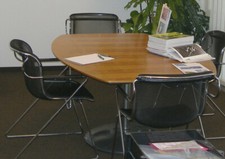 Fritz Hansen Designer Tisch