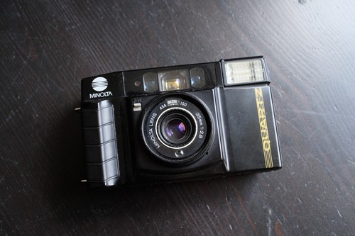 Minolta quartz date 35mm - af-s,