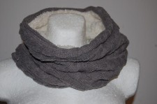 TCM - Rundschal grau Strick -