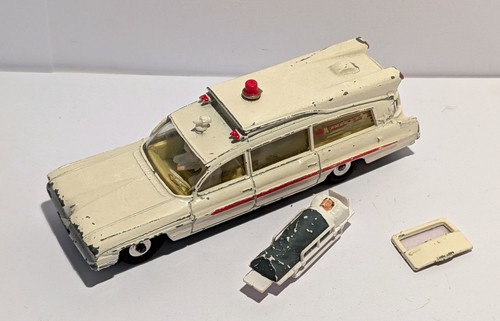 Dinky toys 263 krankenwagen - 263,