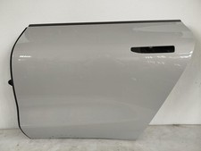 NIO ET7 Elektro Tür hinten links Fondtür Beschädigung Unterkante Sunrise Beige