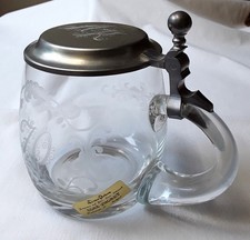 Bierkrug aus Kristallglas - mit Zinndeckel - 0,5 l - Initialien "AK" und "70"