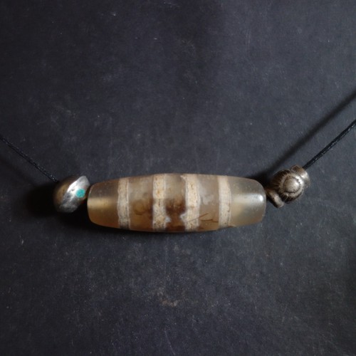 Amulett kette aus nepal - amulett-kette,