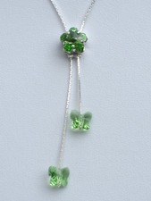 Kette mit Swarovski Kristallen - Blume mit Schmetterlingen.Verschiedene Farben.