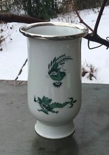 Seltene Vase grüner Hofdrache