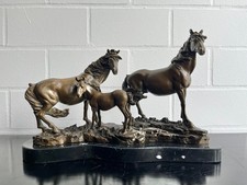 Bronzefigur Drei Pferde auf