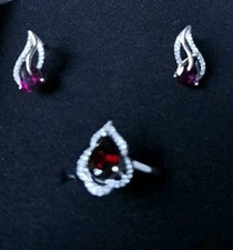 925Silber Set Edelsteine Rhodolith echt,Ohrstecker und Ring ,größe
