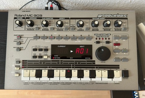 Roland 303 sequencer - roland, mc-303