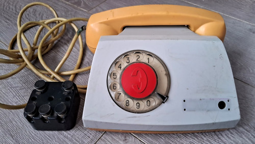 Vintage militärtelefon - vintage,