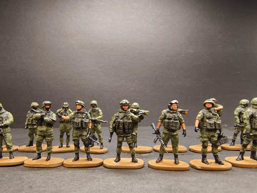 Eigenbau1 moderne russische - eigenbau1/72,