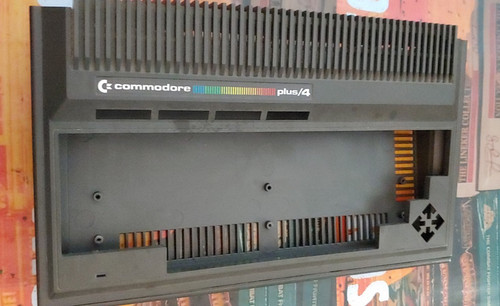 Commodore plus gehäuse - commodore,