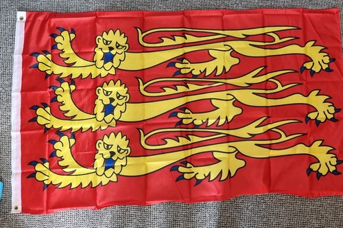 Flagge drei löwen - drei,