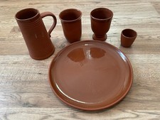 Tongeschirr Set Teller und 4 Becher für Lagerleben Reenactment / Larp