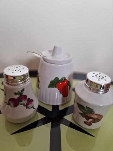Set aus salz pfeffersteuer - salz-,,