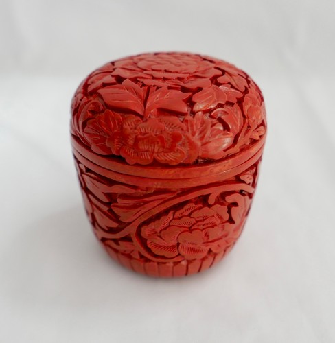 Zinnober lackdose carved red - zinnober-lackdose,