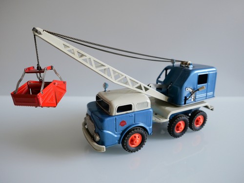 Gama kranwagen bagger büssing - kranwagen,