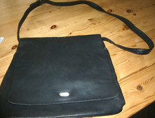 Esprit Umhängetasche  28 x33x8,5 cm