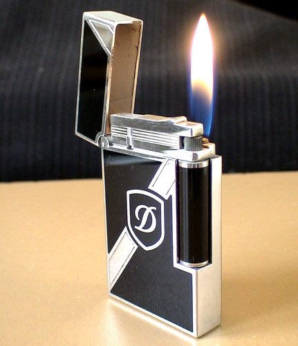 Altes feuerzeug dupont - feuerzeug, st