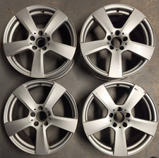 4x Alufelge 2x 8,5x18 ET49 +