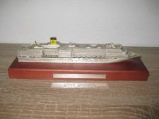 Kreuzfahrt Schiffsmodell COSTA DELIZIOSA versilbert ca. 30x7x6cm auf Holzsockel
