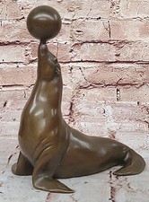 Bronze Siegel Statuen Stehend