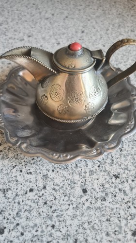 öllampe mit teller - teller, und