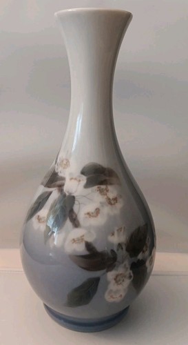 Royal copenhagen vase - royal,