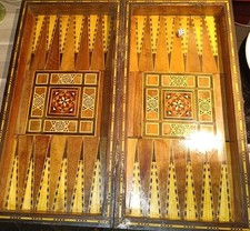 Antiker Backgammon/Schach
