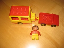  Lego DUPLO Auto Personenwagen mit Wohnwagen Anhänger Figur
