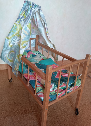 Holz puppenbett auf - holz-puppenbett, rollen