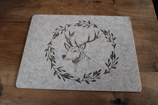 Tisch-Set aus Filz, Grau mit