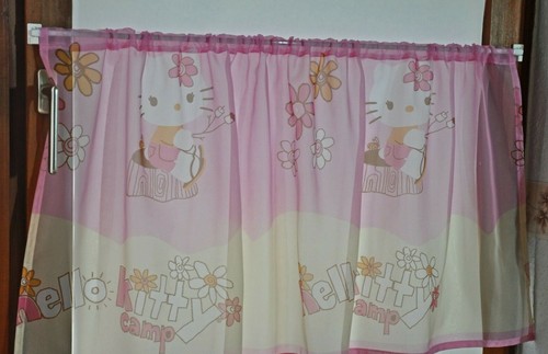 Hello kitty - -,