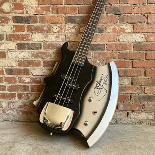 Right hand electric bass