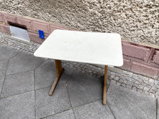 alter Schultisch Kinder  Tisch Kindertisch alte Schulbank Holz Vintage um 1950