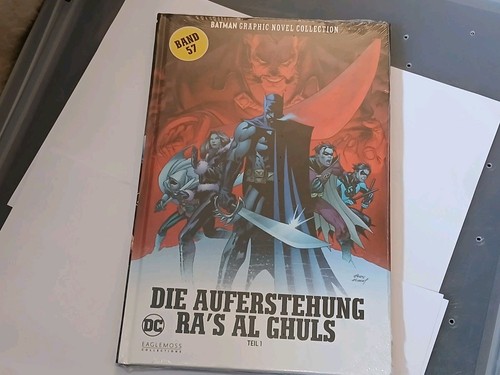 Batman graphic novel - batman,