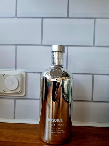 Absolut vodka elektrik 7l - absolut, 0,7l