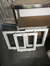 3 paarige Holzfenster  mit Glasscheiben, Angebot gilt für Einzelfenster 