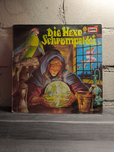 Die hexe schrumpeldei - hexe,