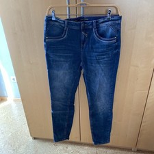 Damenjeans Street