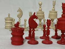 Schach Schachfiguren rot weiß