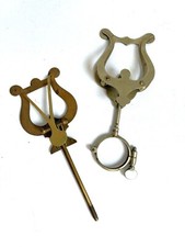 Marschgabel für  Klarinette und Notenhalter für Trompete Flügelhorn 1960er Jahre