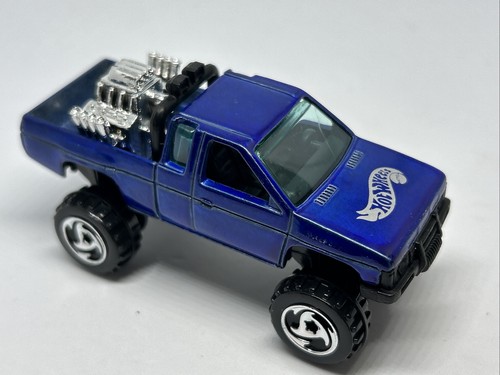 Hot wheels nissan pickup - nissan,