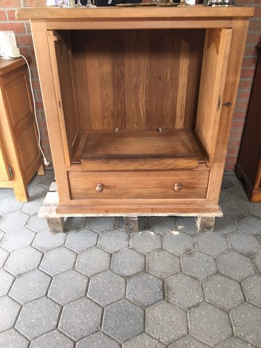 Schrank aus belgischer - tv,