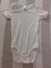 Weißer Kurzarm Body in