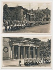 2 x Foto AK Wehrmacht Berlin Aufziehen der Wache am Ehrenmal (3441)
