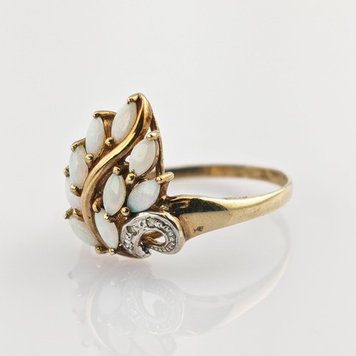 Goldring mit opalen und - mit,